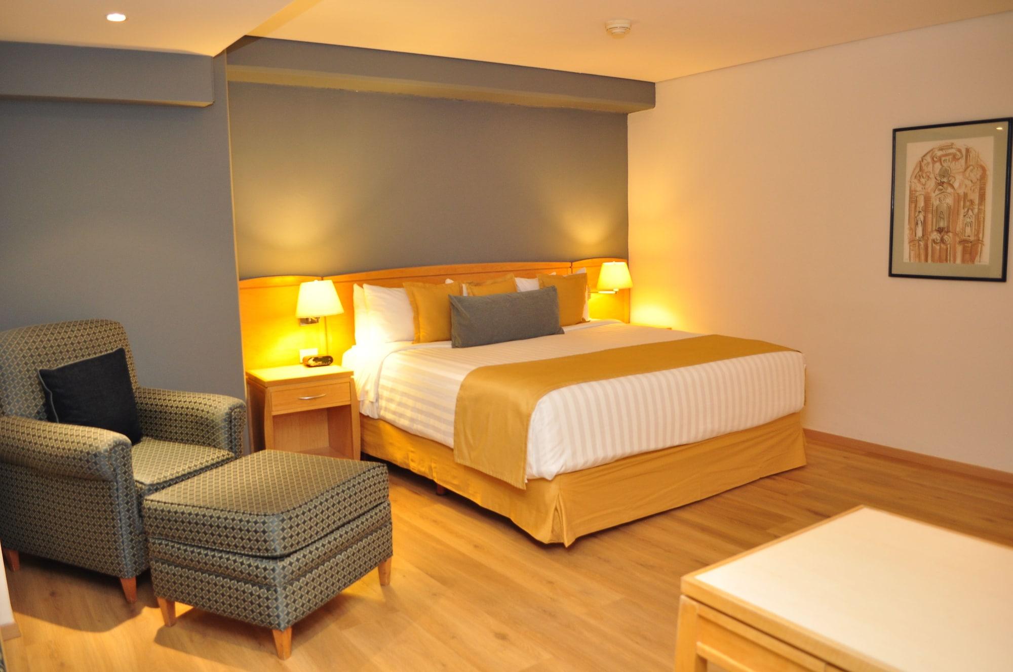 Radisson Paraiso Hotel Mexico City Exterior photo A room at the hotel
