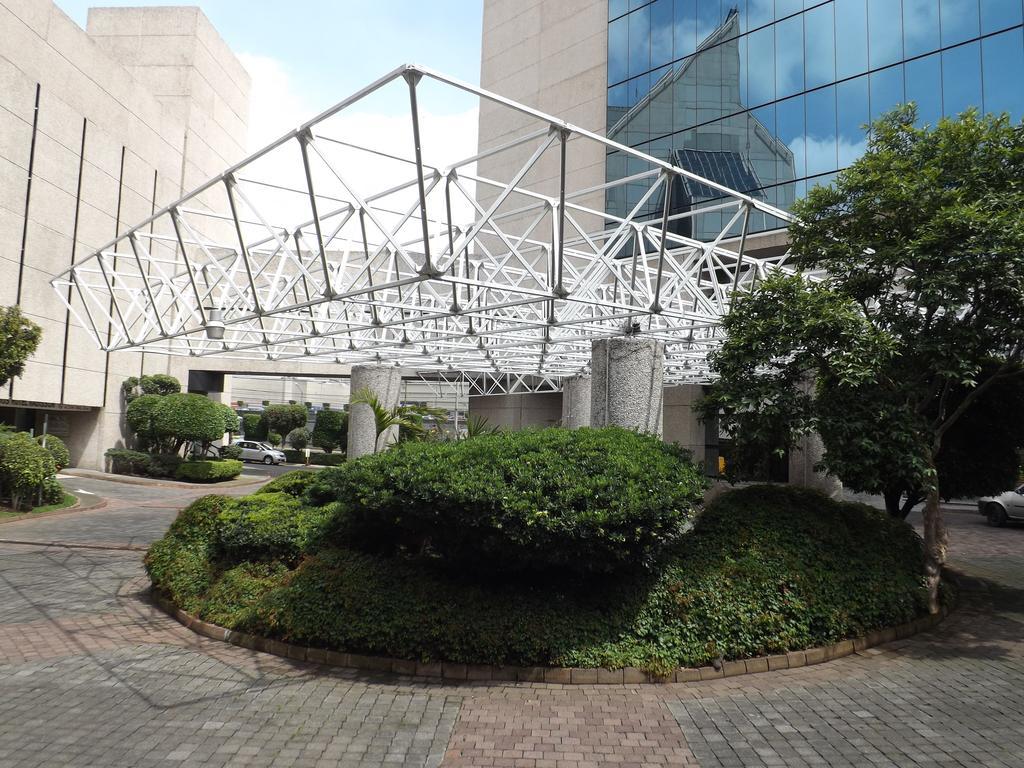 Radisson Paraiso Hotel Mexico City Exterior photo The entrance to the hotel