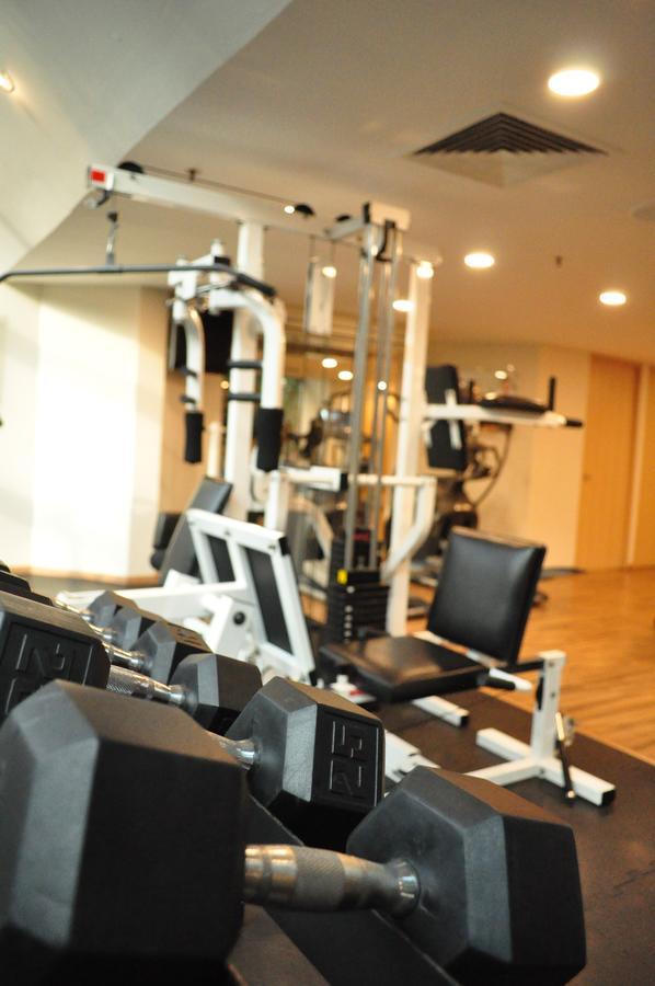 Radisson Paraiso Hotel Mexico City Exterior photo A gym at a hotel